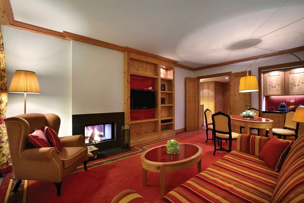 Kempinski Hotel Das Tirol Jochberg Kitzbuehel Alps Deluxe Suite Living Room