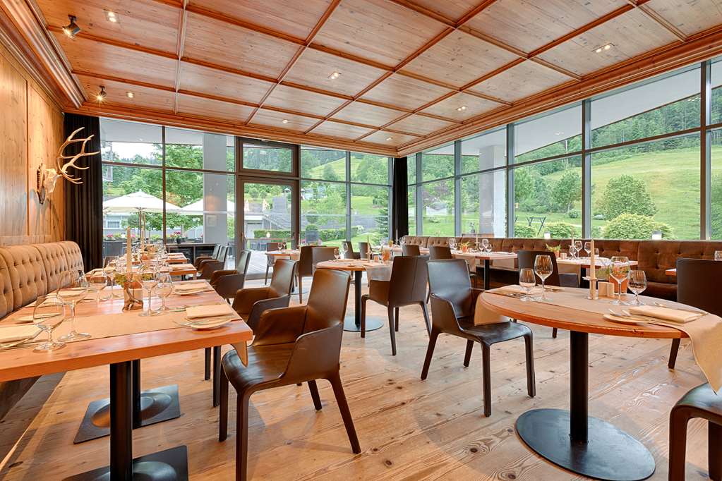 Kempinski Hotel Das Tirol Jochberg Kitzbuehel Alps Restaurant Steinberg Tiroler Stube