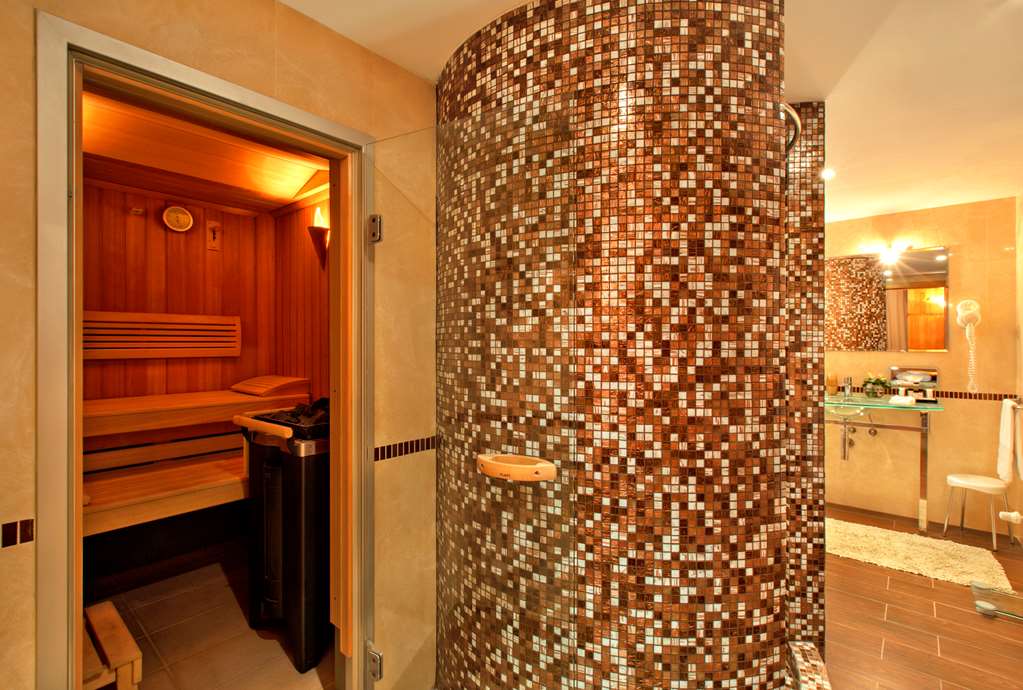 Kempinski Hotel Grand Arena Bansko Bulgaria SOF2_Kempinski Bansko_Alpine Suite bathroom entrance.jpg