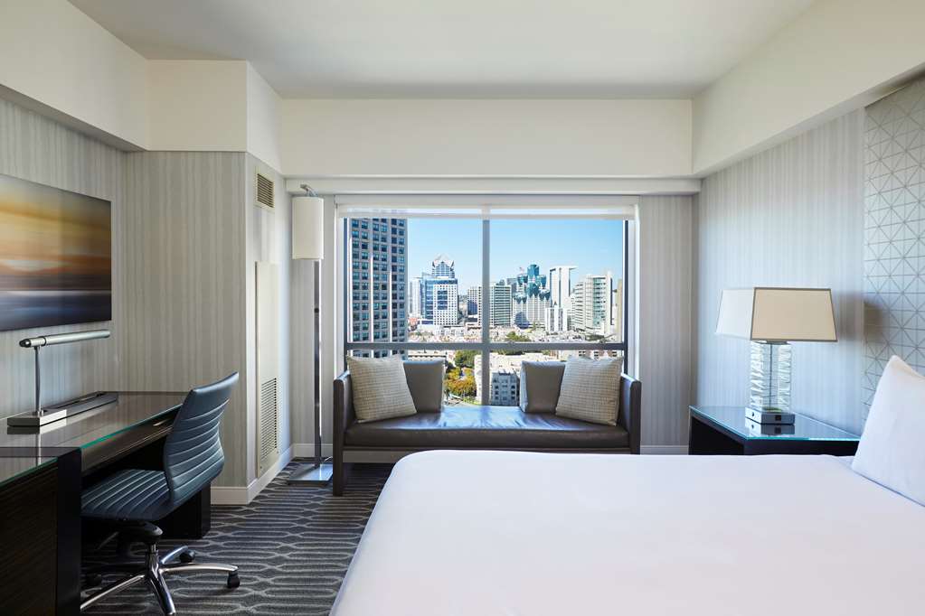 MANCHESTER GRAND HY SAN DIEGO Guest room