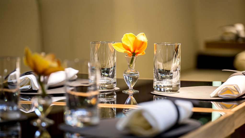 Monument Hotel Restaurant