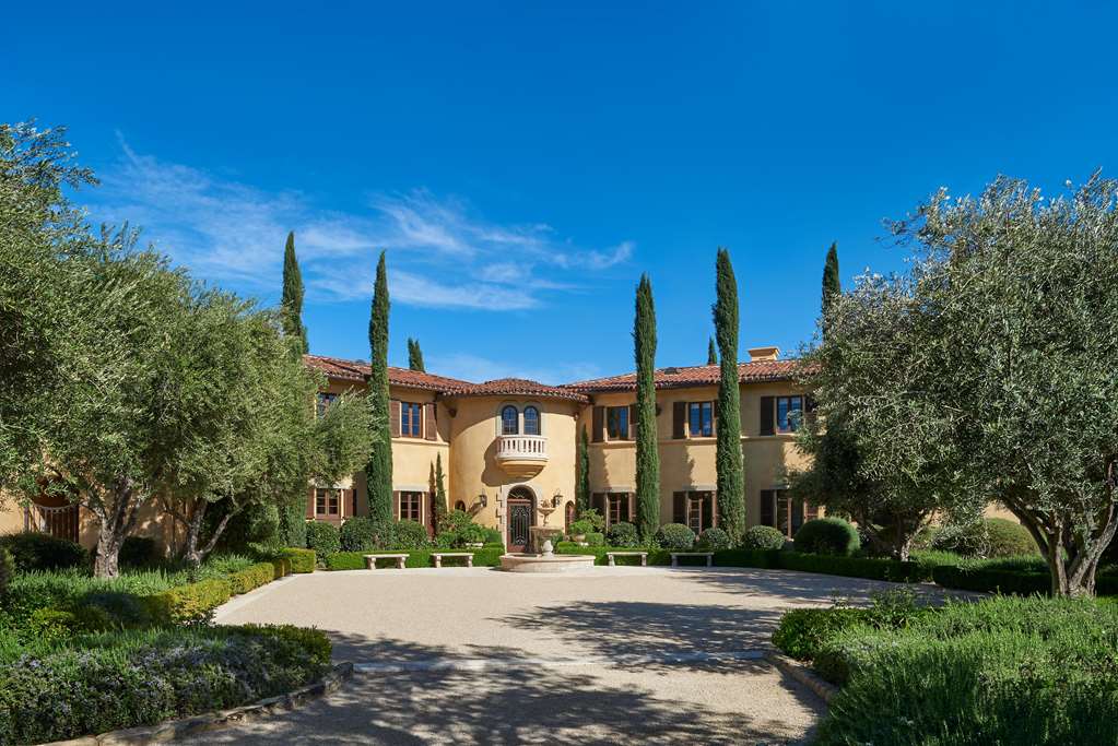 Ojai Valley Inn Exterior view