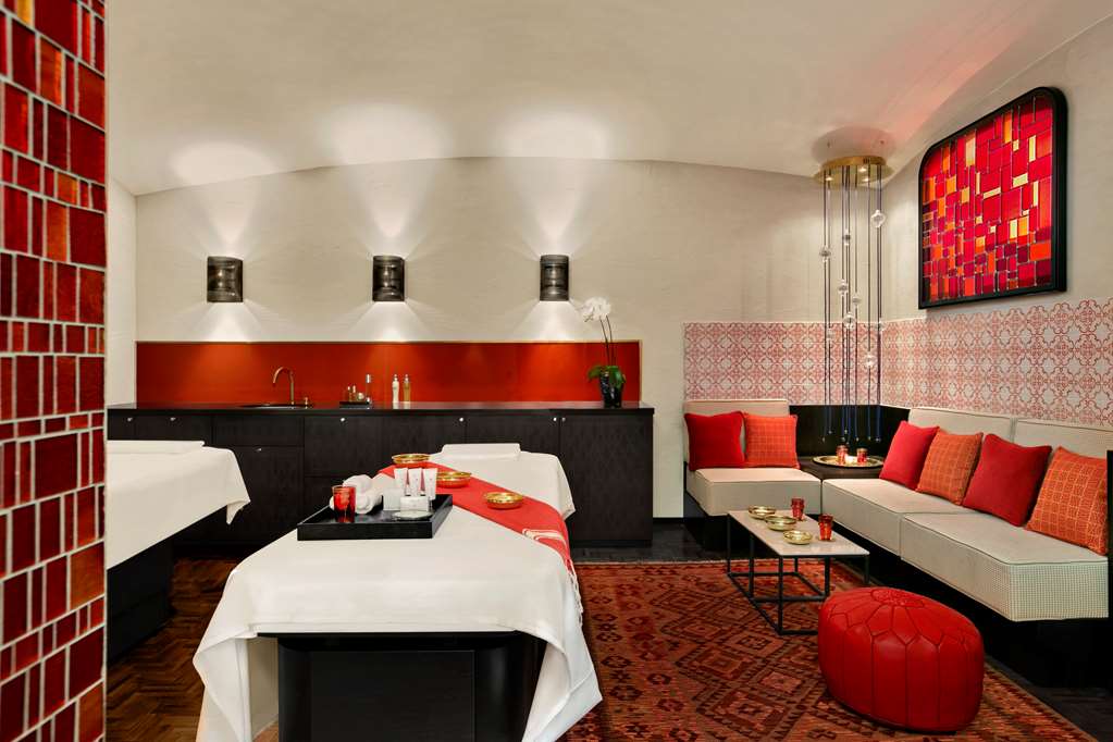 Palais Hansen Kempinski Vienna VIE1_Kempinski The Spa - Treatment Room.tif