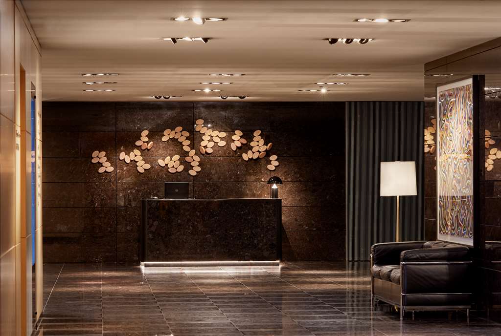 PARK HYATT ZURICH Lobby view