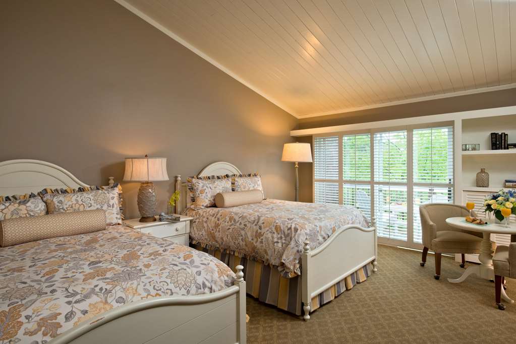 Wequassett Resort and Golf Club Cape Cod Chatham Guest room