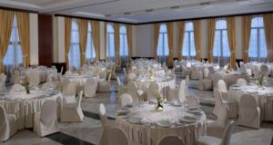 GRAN MELIA SANCTI PETRI Meeting room