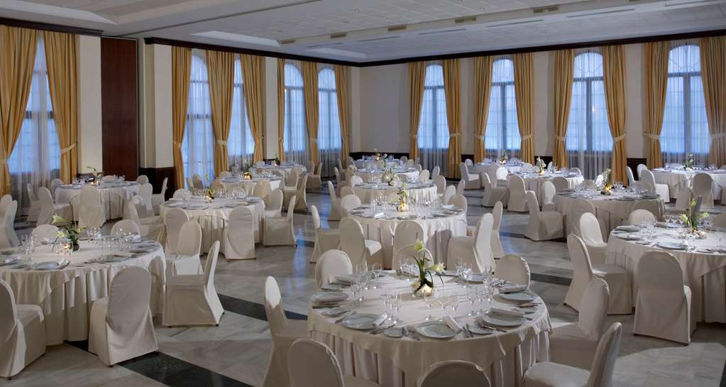 GRAN MELIA SANCTI PETRI Meeting room