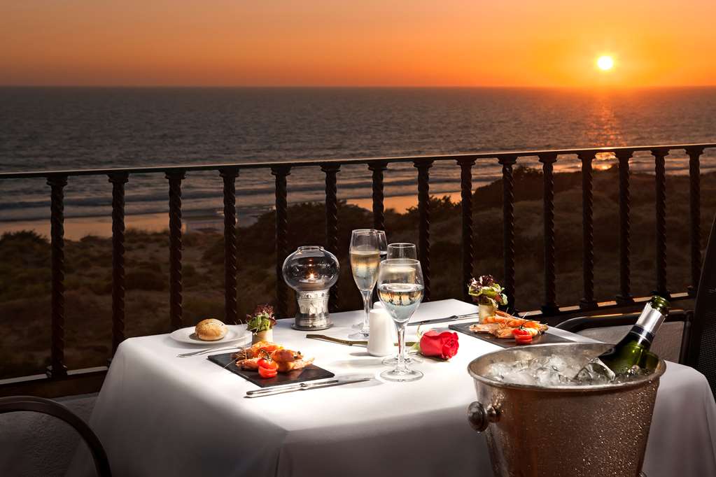 GRAN MELIA SANCTI PETRI Restaurant