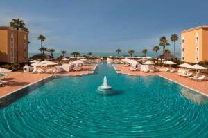 GRAN MELIA SANCTI PETRI Pool view