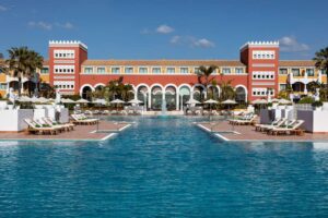 GRAN MELIA SANCTI PETRI Pool view