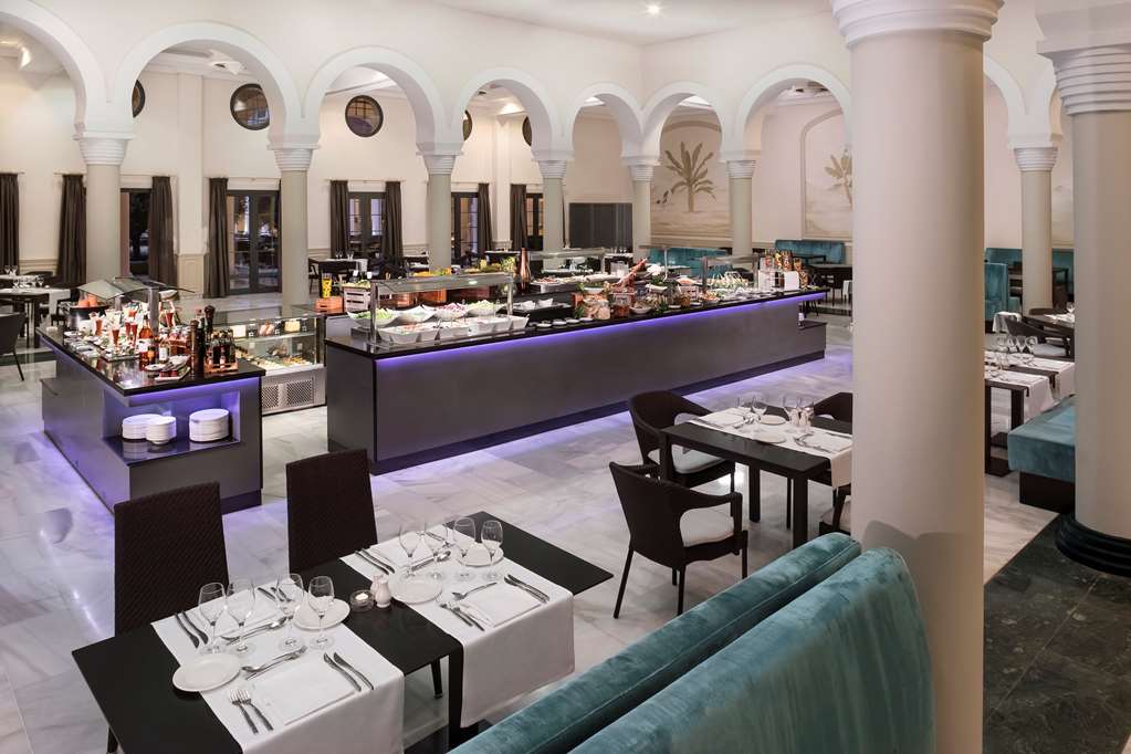 GRAN MELIA SANCTI PETRI Restaurant