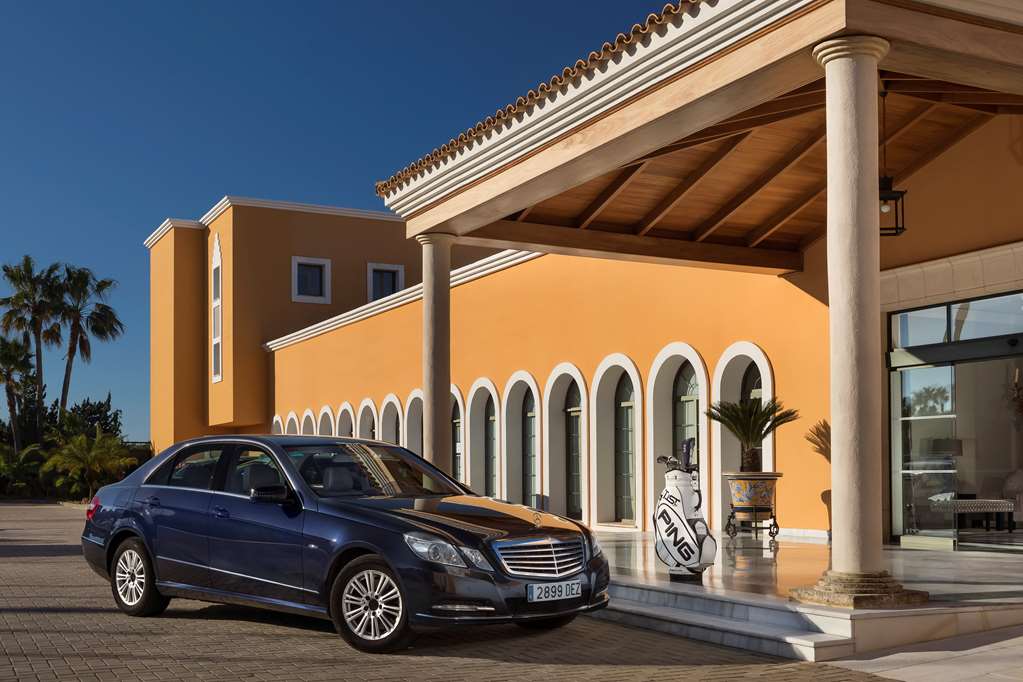 GRAN MELIA SANCTI PETRI Exterior view