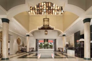 GRAN MELIA SANCTI PETRI Lobby view