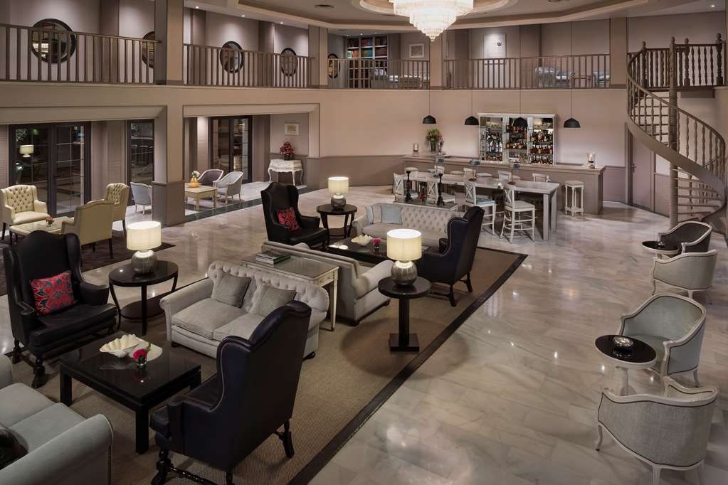 GRAN MELIA SANCTI PETRI Bar/Lounge