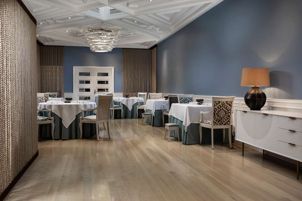 GRAN MELIA SANCTI PETRI Restaurant