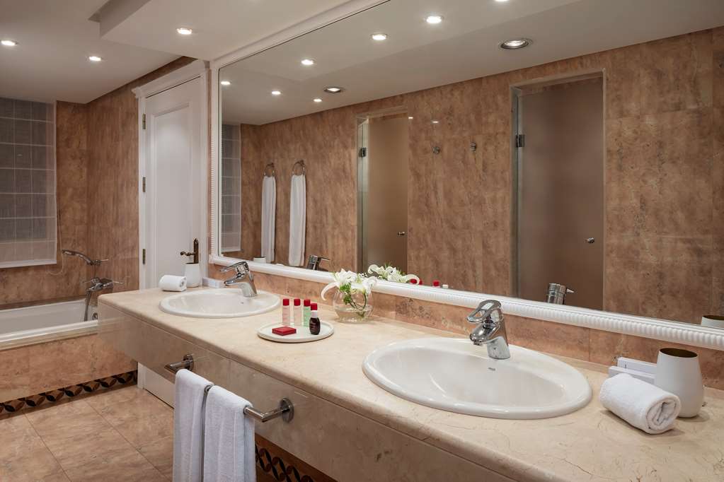 GRAN MELIA SANCTI PETRI Suite