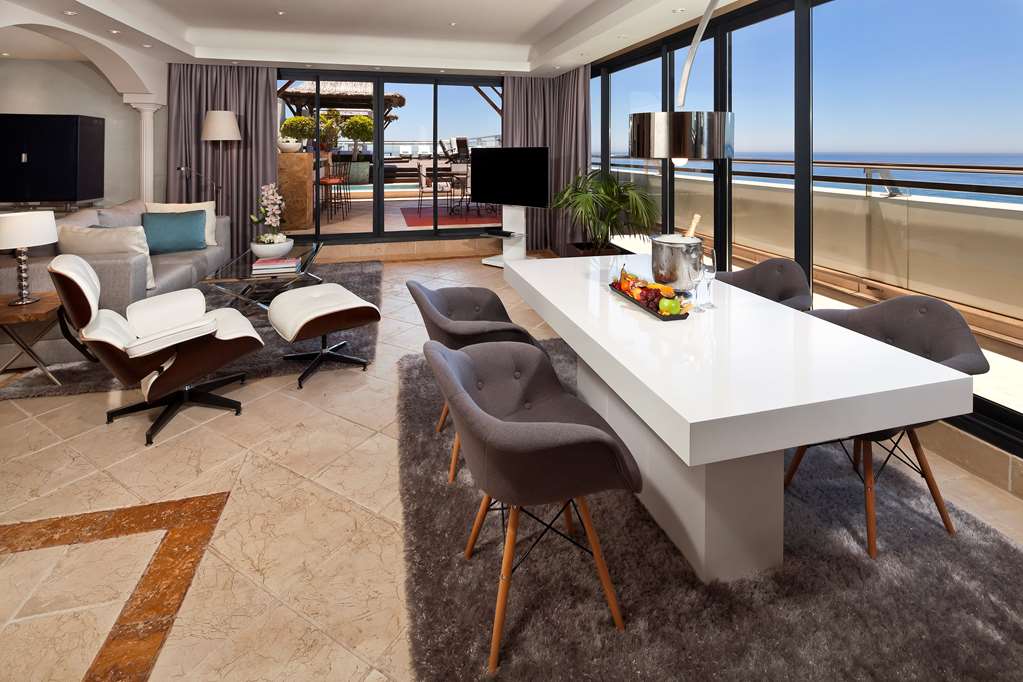 HOTEL DON PEPE GRAN MELIA Suite