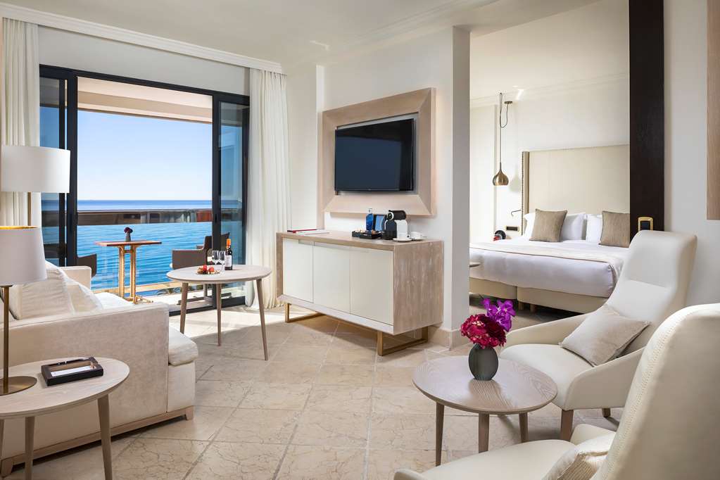 HOTEL DON PEPE GRAN MELIA Suite