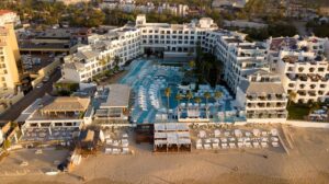 ME CABO Exterior view