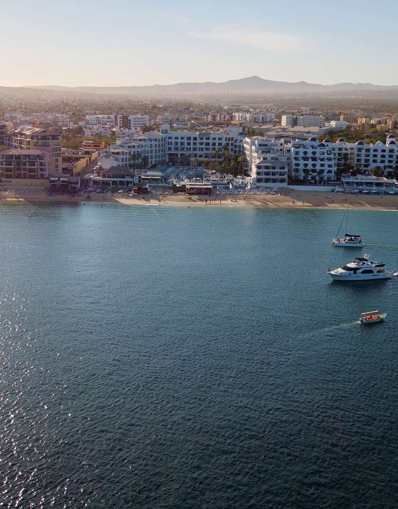 ME CABO Exterior view