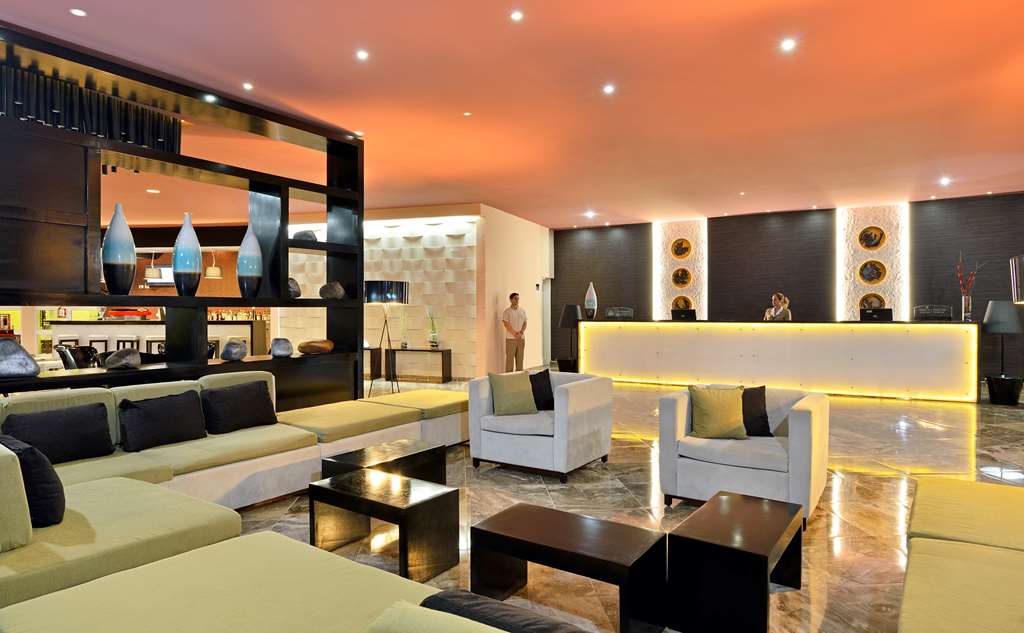 PARADISUS VARADERO Lobby view