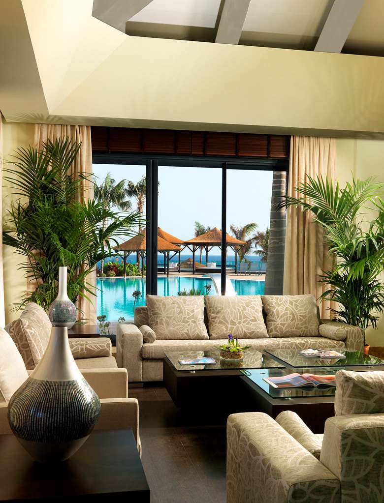 RED LEVEL AT GRAN MELIA PALACIO DE ISORA Lobby view