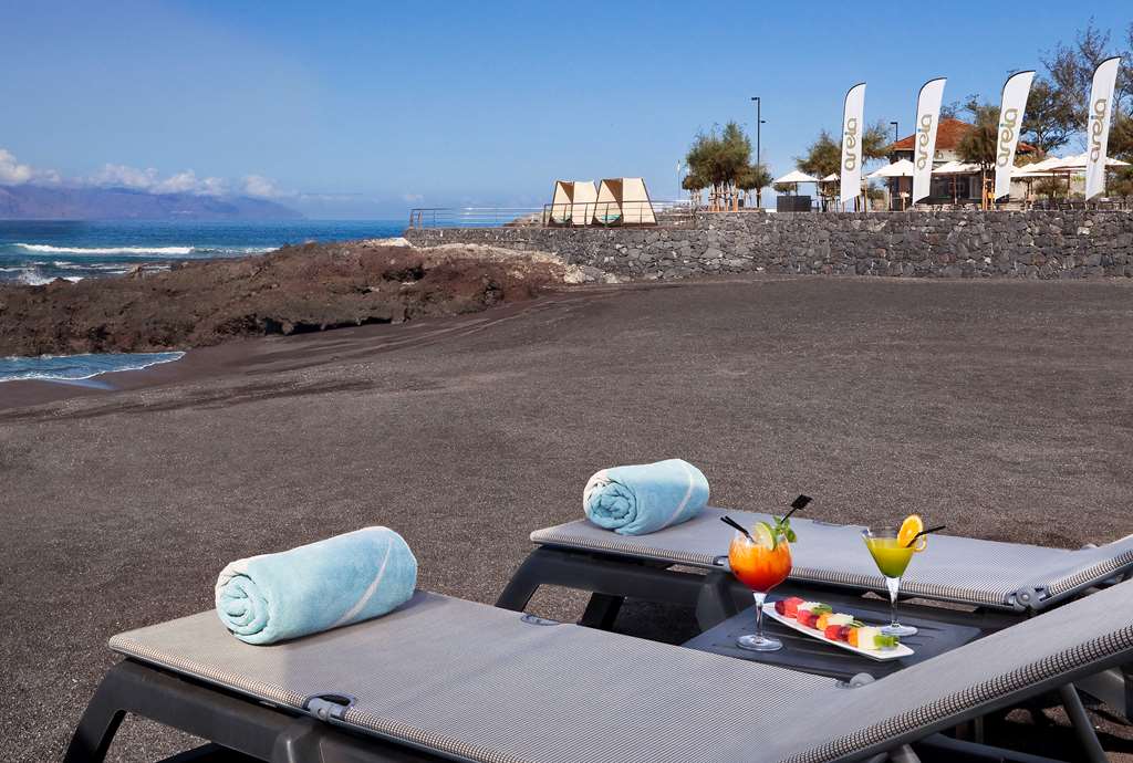 RED LEVEL AT GRAN MELIA PALACIO DE ISORA Beach