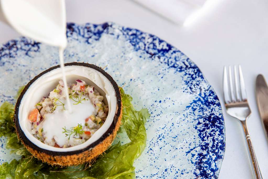 RED LEVEL AT GRAN MELIA PALACIO DE ISORA Restaurant