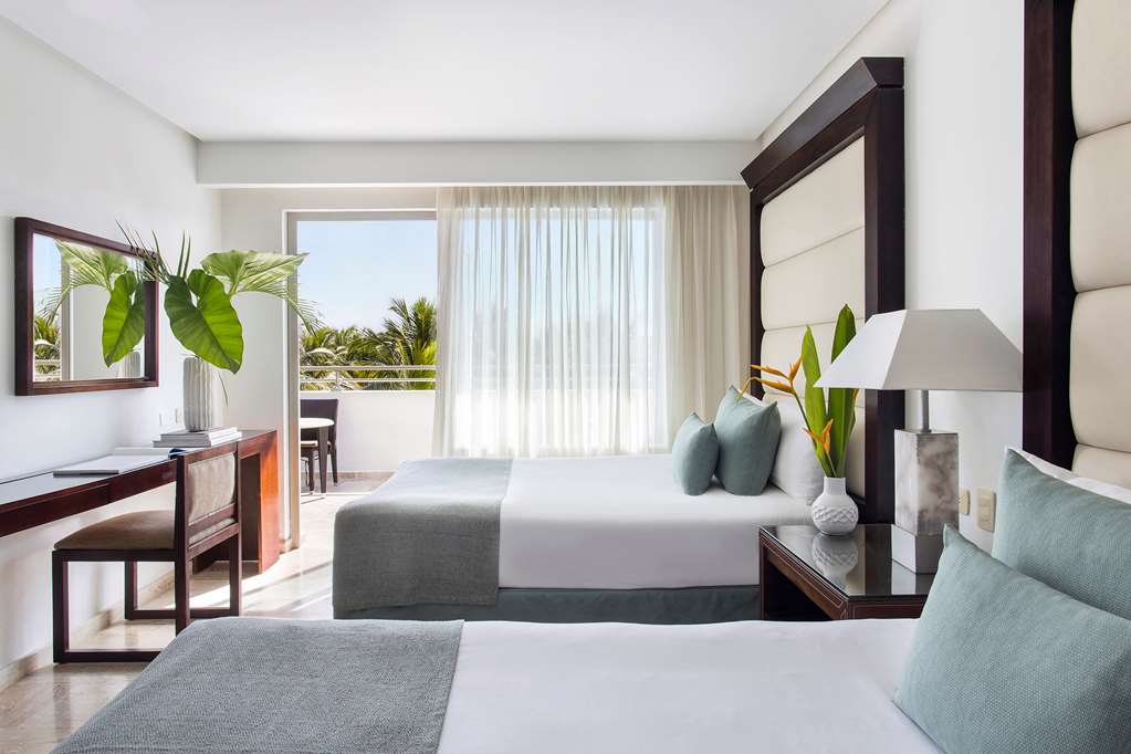 THE RESERVE AT PARADISUS PALMA REAL Suite