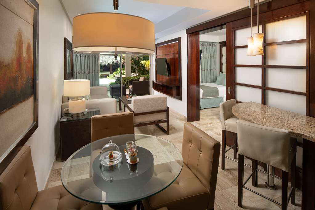 THE RESERVE AT PARADISUS PALMA REAL Suite