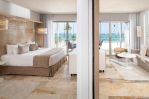 THE RESERVE AT PARADISUS PALMA REAL Suite