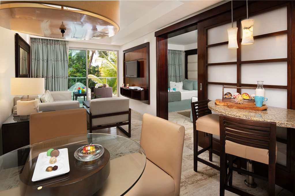 THE RESERVE AT PARADISUS PALMA REAL Suite