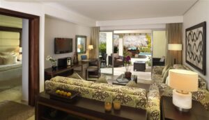 THE RESERVE AT PARADISUS PALMA REAL Suite