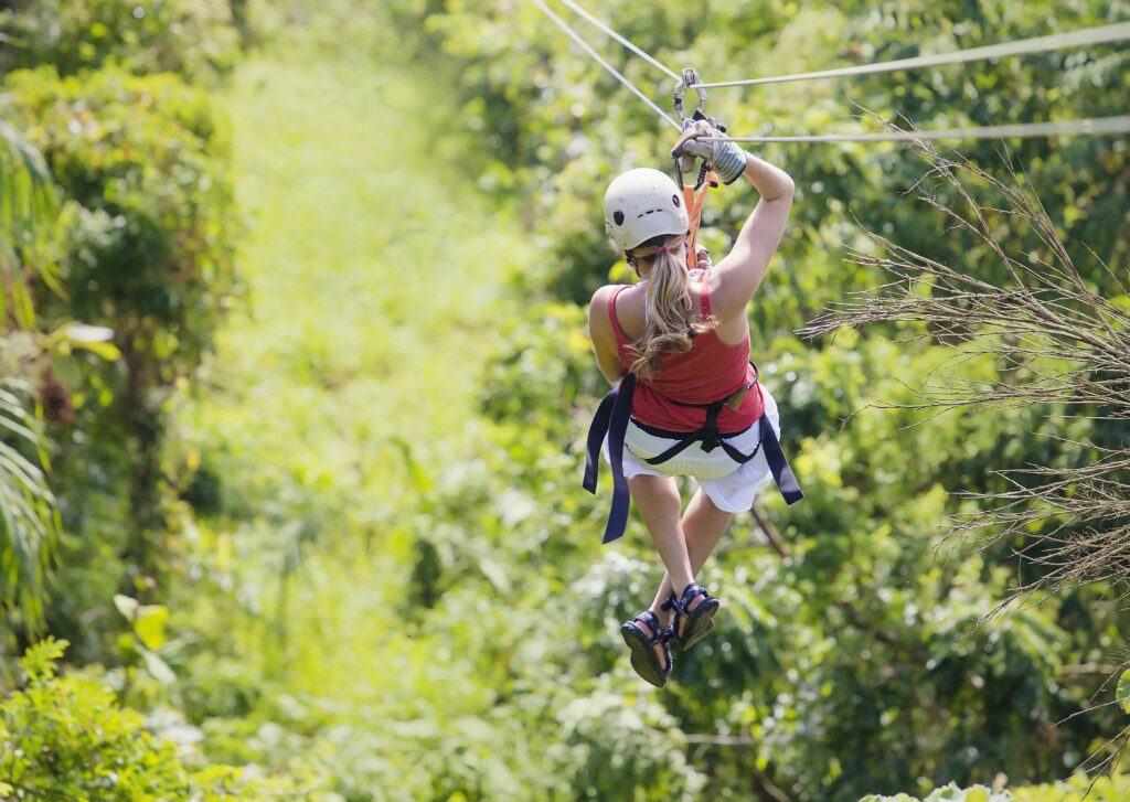 Zip Lining • Andaré
