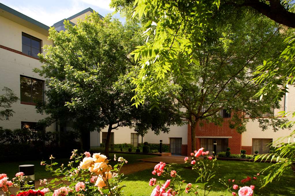 HYATT HOTEL CANBERRA - A PARK HYATT Exterior view