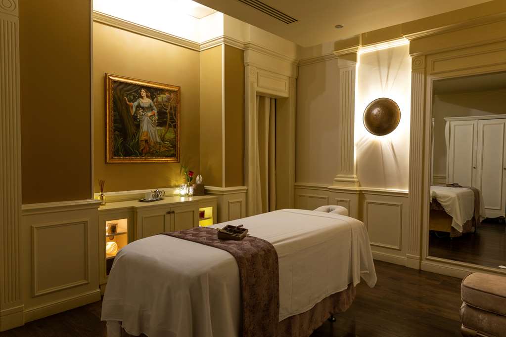 Kempinski Hotel Al Othman-Al Khobar, Saudi Arabia Treatment Room.jpg