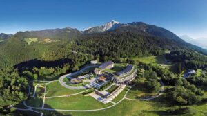 Kempinski Hotel Berchtesgarden SZG1_Summer Exterior.tif