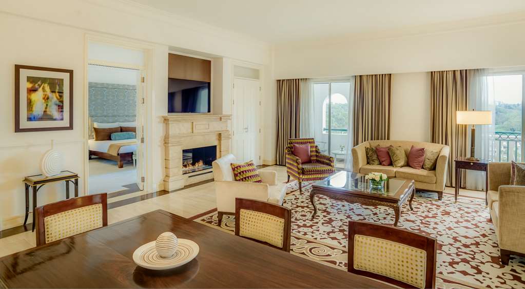 Villa Rosa Kempinski Nairobi KINBO1_Two Bedroom Suite Living& Dining -2.tif