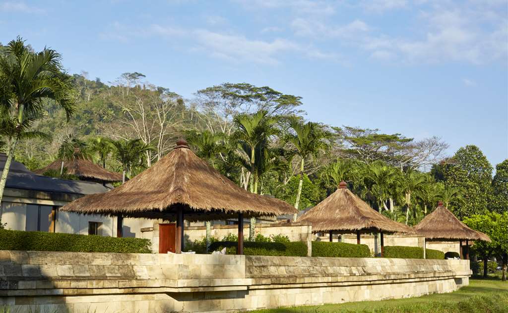 Amanjiwo Amanjiwo Borobudur Suite