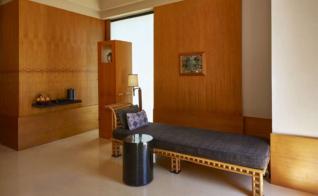 Amanjiwo Amanjiwo Borobudur Suite