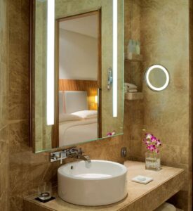 ANDAZ CAPITAL GATE ABU DHABI Suite