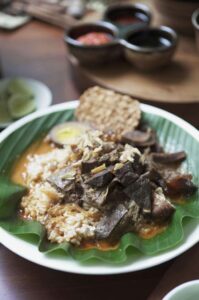 Hotel Indonesia Kempinski Jakarta KIJKT1_Nasi Gandul.JPG