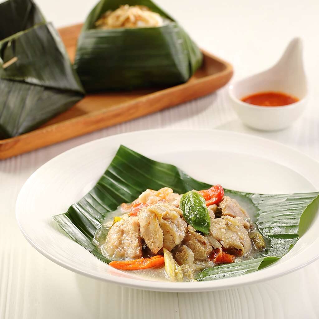 Hotel Indonesia Kempinski Jakarta KIJKT1_Ayam Garang Asam 2.jpg