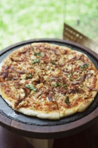 Hotel Indonesia Kempinski Jakarta KIJKT1_Pizza Cakalang Sambal Matah.JPG