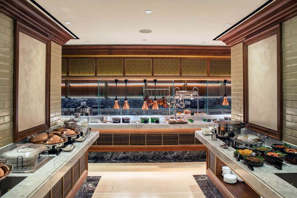 Hotel Indonesia Kempinski Jakarta KIJKT1_Signatures Interior 4.jpg