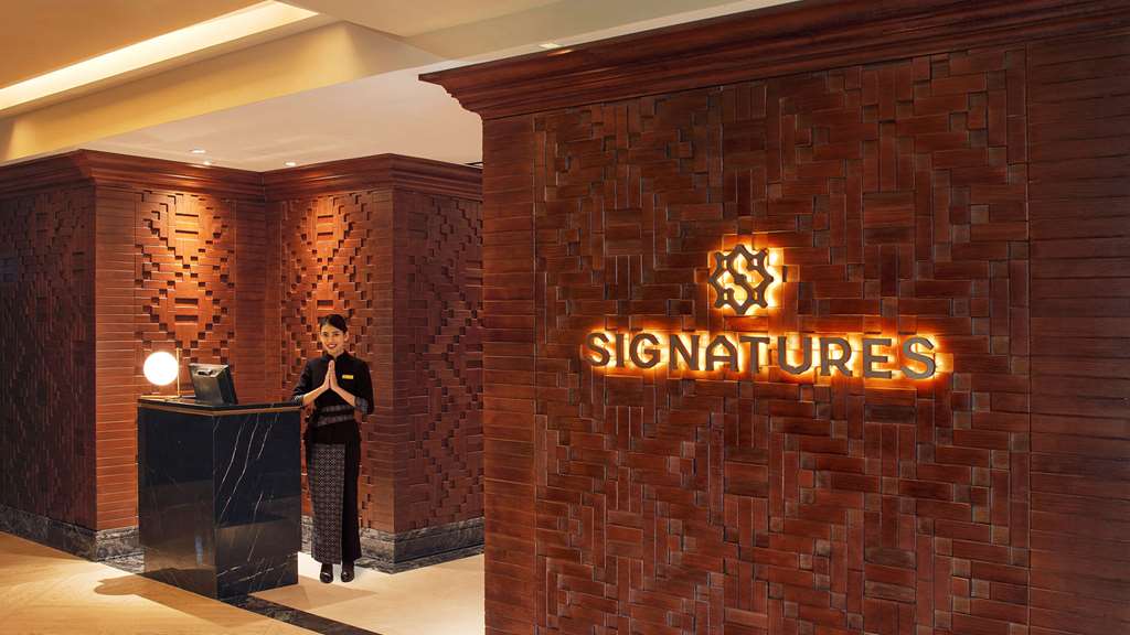 Hotel Indonesia Kempinski Jakarta KIJKT1_Signature Entrance.jpg