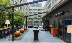 Hotel Zelos San Francisco, a Viceroy Urban Retreat Angel's Share Patio Social Setup