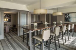 MANCHESTER GRAND HY SAN DIEGO Suite