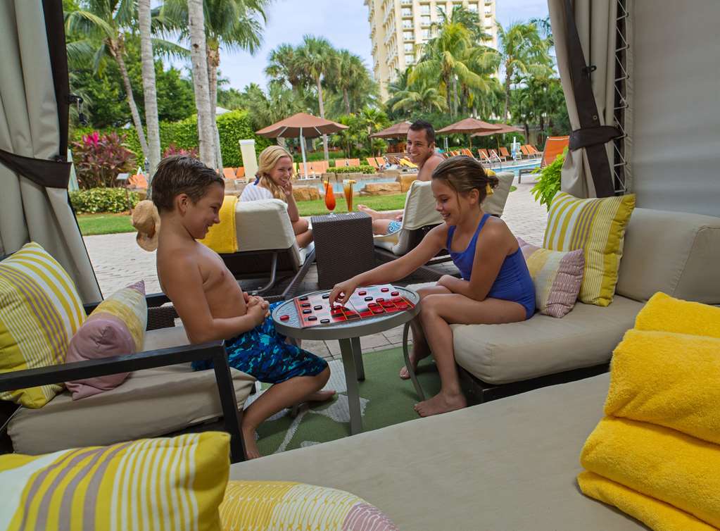 HY REG COCONUT POINT RES SPA Pool view