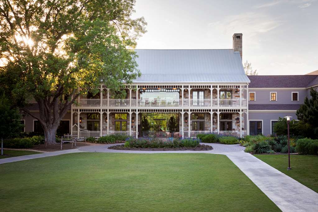 HYATT REGENCY LOST PINES RESORT Exterior view